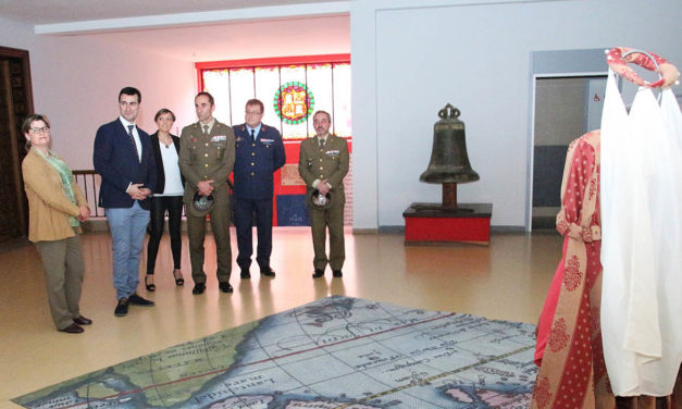 El Ayuntamiento riosecano acoge una muestra sobre el viaje de Magallanes