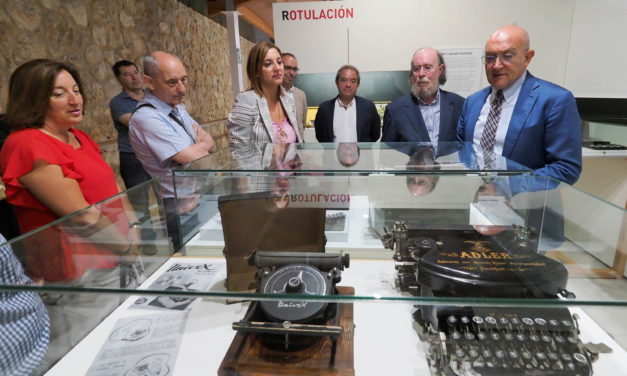 Urueña acoge una muestra sobre la evolución de los tipos de escritura