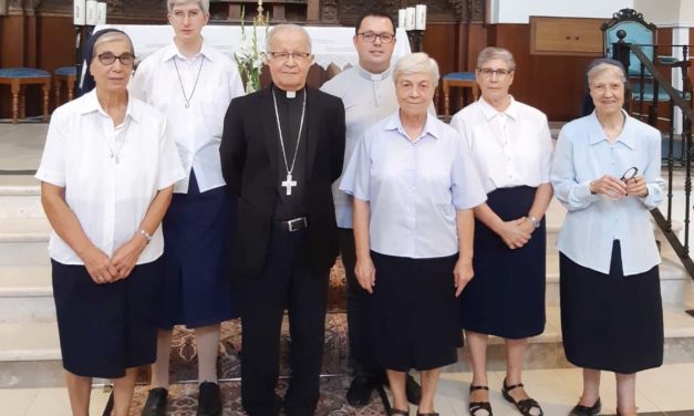 Las Hijas de la Caridad se despiden de Villalpando tras 139 años de servicio