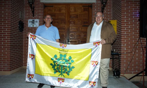 Moral rescata su historia a través de su bandera