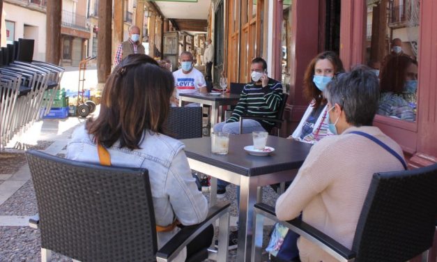 El cierre del ocio nocturno y la prohibición de fumar entrarán en vigor este lunes