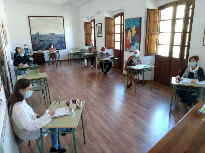 Las clases presenciales del Aula de Cultura de Montealegre se suspenden por la alta incidencia de contagios