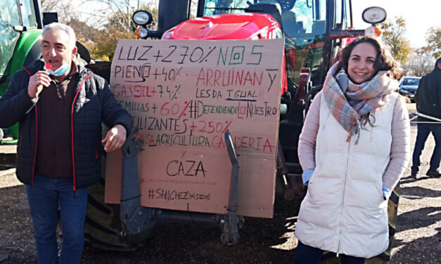 Agricultores del territorio se unen a la tractorada en defensa del sector
