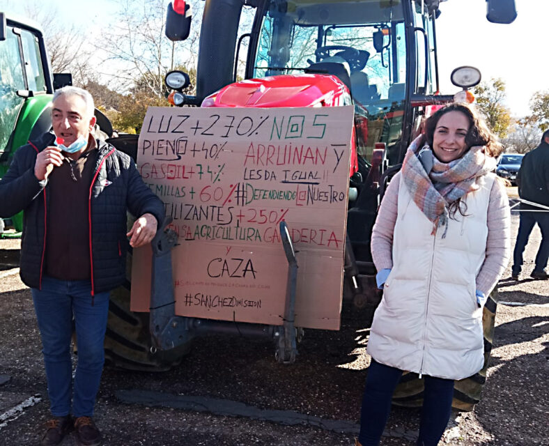Agricultores del territorio se unen a la tractorada en defensa del sector