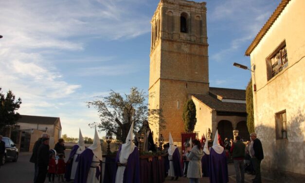 Radiante procesión del Jueves Santo en Villabrágima