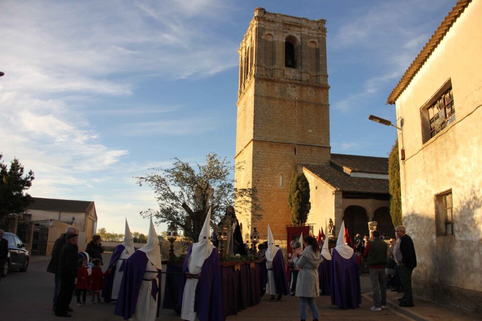 Radiante procesión del Jueves Santo en Villabrágima