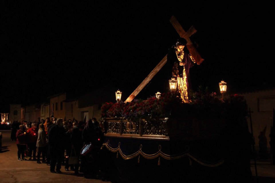 La procesión de la Última Cena emociona de nuevo en Villalpando