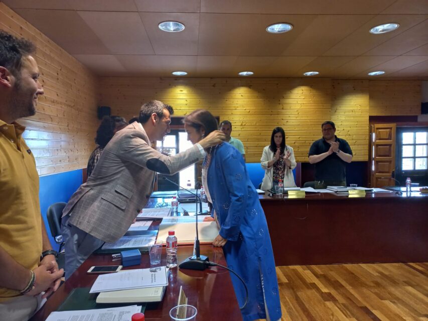 Carmen Tomás toma posesión de su acta de concejal en el Ayuntamiento de Medina de Rioseco