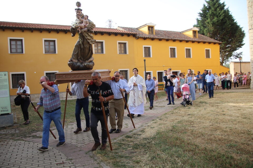 Medina de Rioseco arropa a San Antonio de Padua