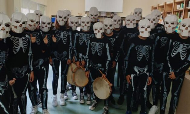 Presente y futuro en el IES Tierra de Campos para conmemorar el Día de Difuntos