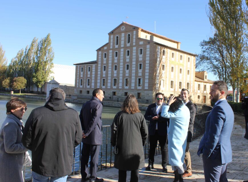 Rioseco inaugura la rehabilitación de la fábrica de harinas ‘San antonio’