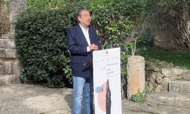 ‘Conversaciones en La Casa Grande’ homenajea al José Luis Garci escritor y periodista