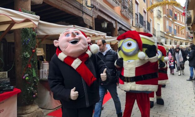 Abre el Mercado Navideño de Rioseco con 17 expositores y animación en la calle