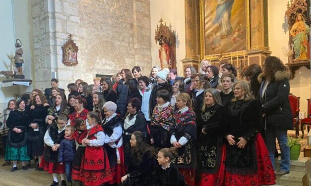 San Pedro de Latarce celebra las Águedas a ritmo de dulzaina