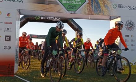 Más de 230 personas llenan Villamayor de Campos para disfrutar del mejor gravel