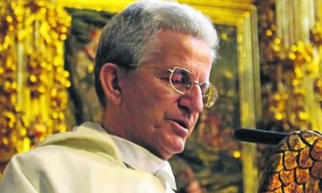 El padre Oterino recibirá este domingo el título de Hijo Adoptivo de Medina de Rioseco