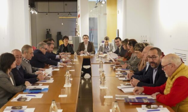 La Diputación de Valladolid reúne a las Juntas de Cofradías de Semana Santa en la provincia