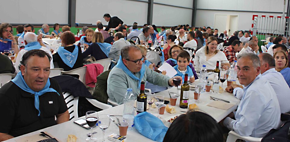 160 personas asisten en Valverde de Campos a la comida de hermandad por San Urbano