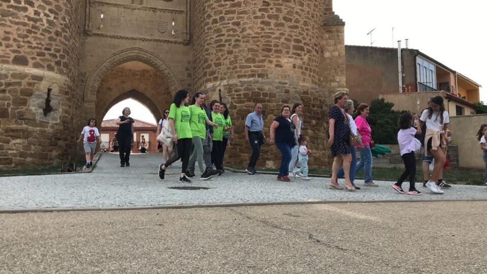 350 andarines toman Villalpando para luchar contra el cáncer