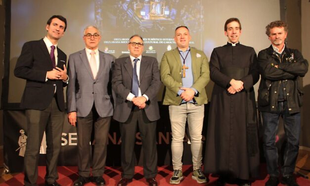 Presentación del programa oficial programa oficial de la Semana Santa de Medina de Rioseco