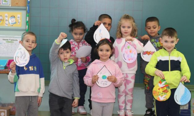 Fotogalería: Día Escolar de la Paz en Villafrechós