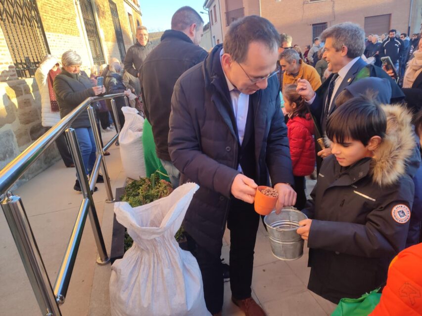 Villamayor de Campos celebra la festividad del Santo Ángel