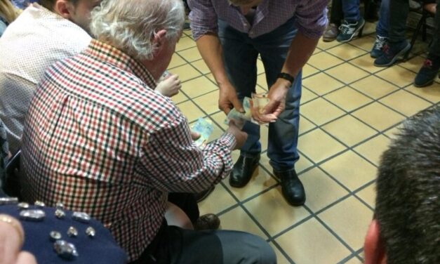 Villanueva de los Caballeros y Valdunquillo volverán a organizar el juego de las chapas de Semana Santa