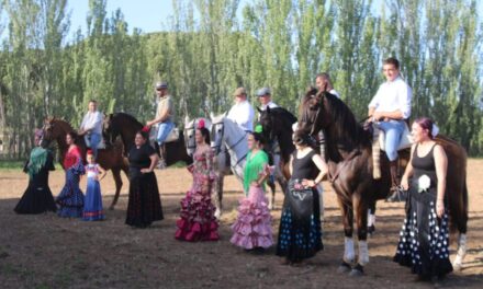 La Feria de Abril llena de color Villafrechós