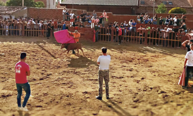 El escritor José González Torices pregona esta tarde las fiestas de Villamayor