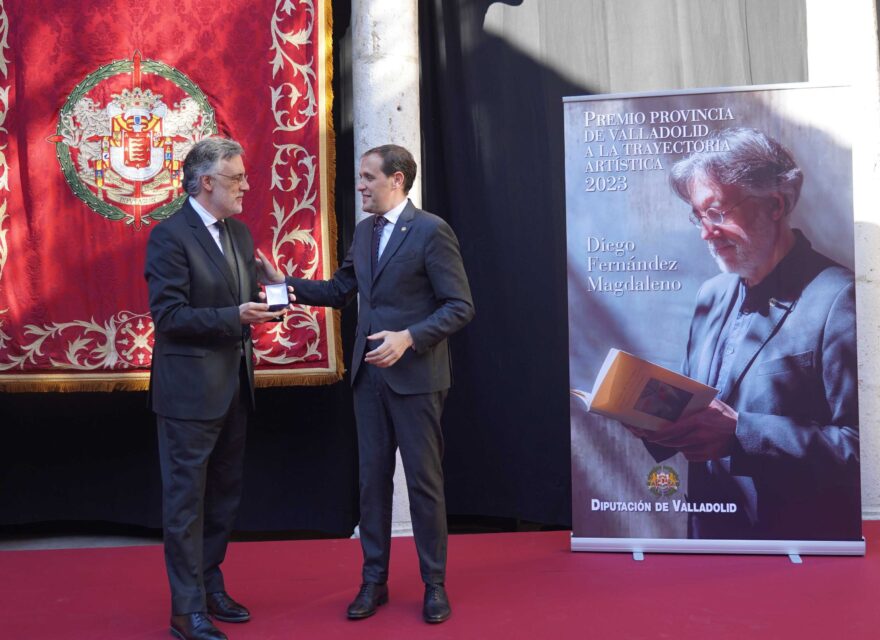La Diputación de Valladolid entrega el premio a la Trayectoria Artística 2023 al pianista Diego Fernández Magdaleno