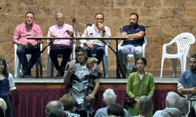 Julio González presenta su último libro, ‘La marca del cazador’