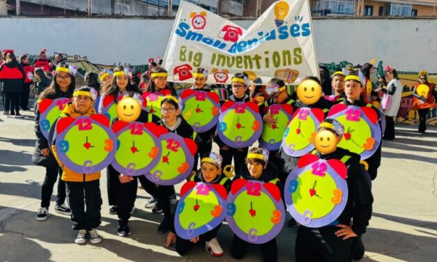 Escolares de San Vicente repasan los inventos en su Carnaval