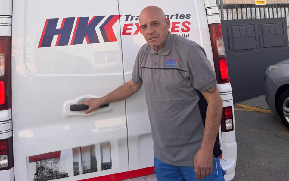 Luis, un héroe que salvó la vida a un hombre que sufrió un ataque epiléptico mientras conducía en Rioseco
