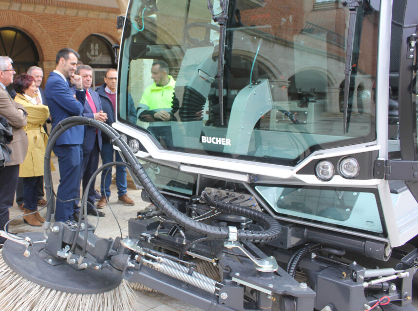 La Mancomunidad Campos Góticos estrena nueva barredora
