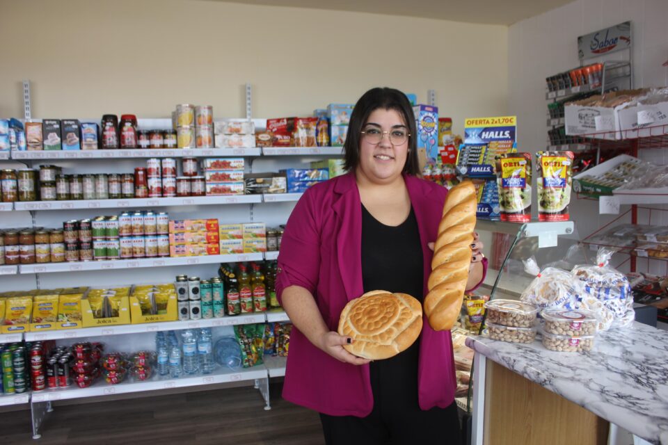 Fiama apuesta por emprender en su pueblo, Villardefrades