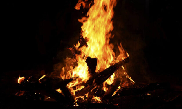 La alerta por incendios retrasa una de las noches más esperadas de las fiestas de Rioseco