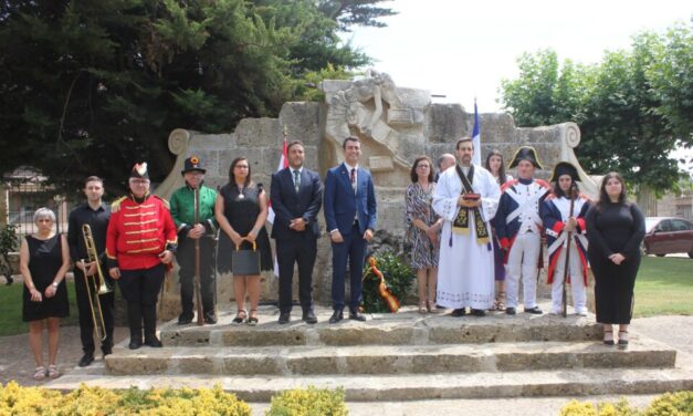 Medina de Rioseco honra a los caídos en la Batalla de El Moclín 218 años después del histórico combate
