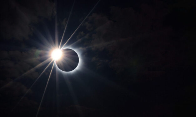 Tierra de Campos se cita con el eclipse